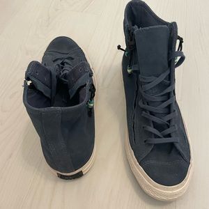 Converse man  or women shoes